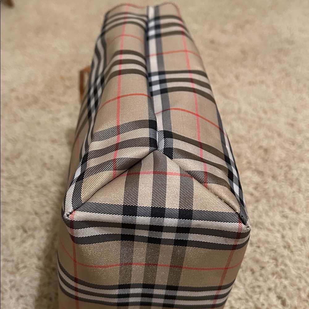 Burberry Tan Nova Check Tote Hand Bag - Picture 5 of 11